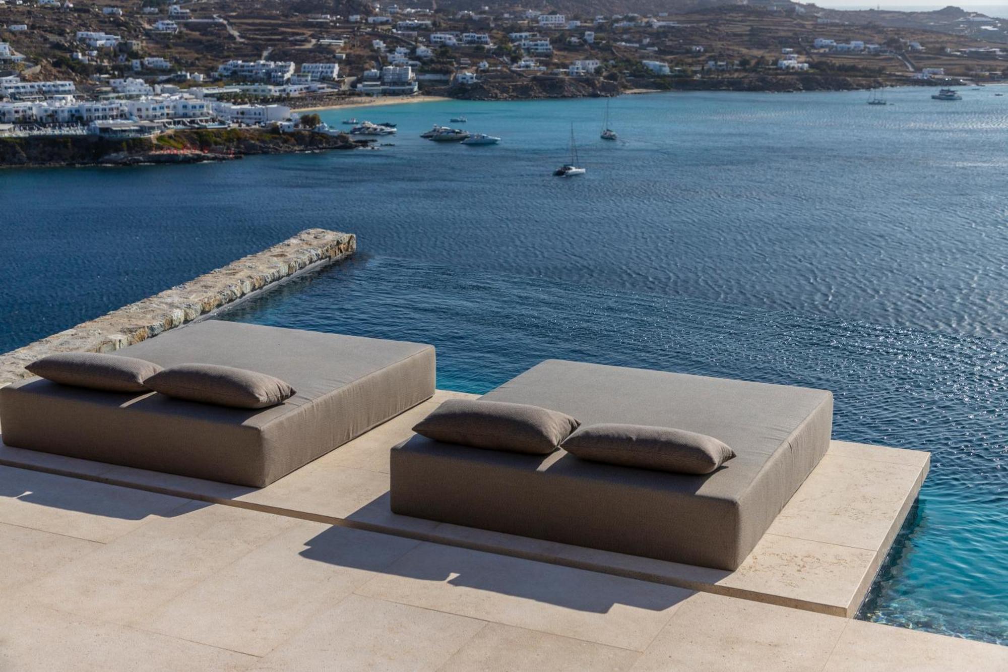 The Skyvilla Mykonos - A Landmark Property With Breathtaking Views Of The Psarou Bay Mykonos Town 外观 照片