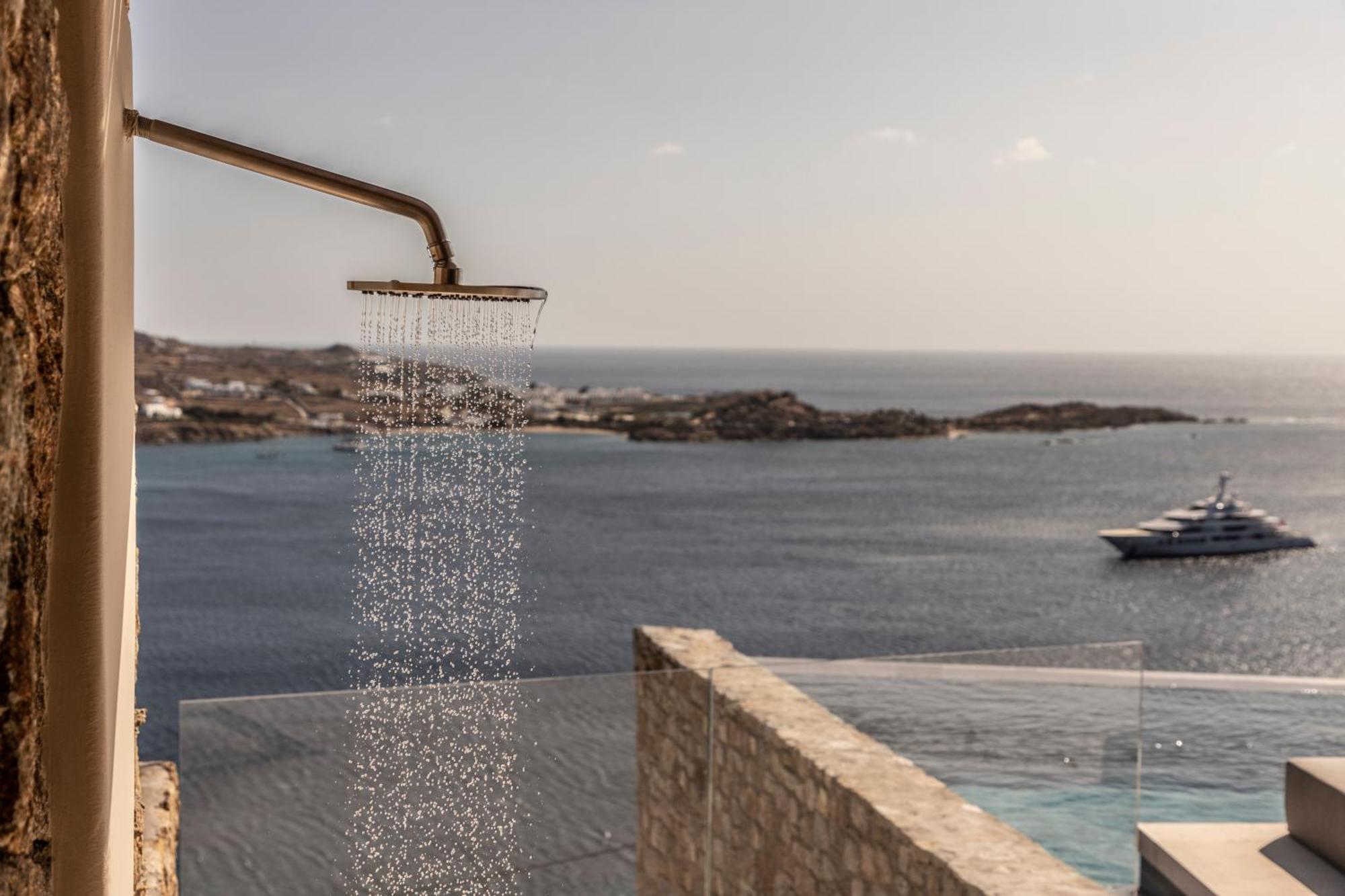 The Skyvilla Mykonos - A Landmark Property With Breathtaking Views Of The Psarou Bay Mykonos Town 外观 照片