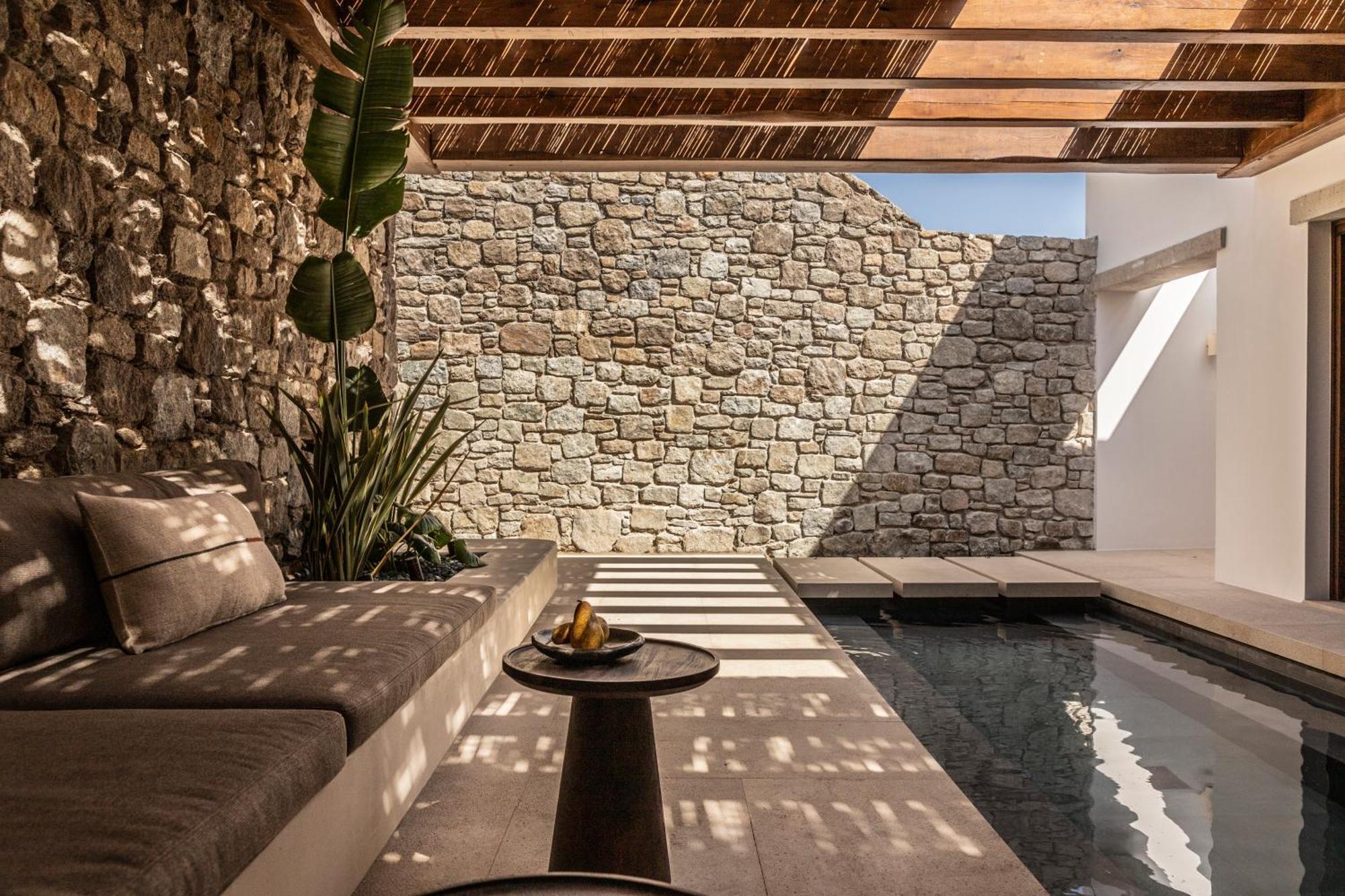 The Skyvilla Mykonos - A Landmark Property With Breathtaking Views Of The Psarou Bay Mykonos Town 外观 照片